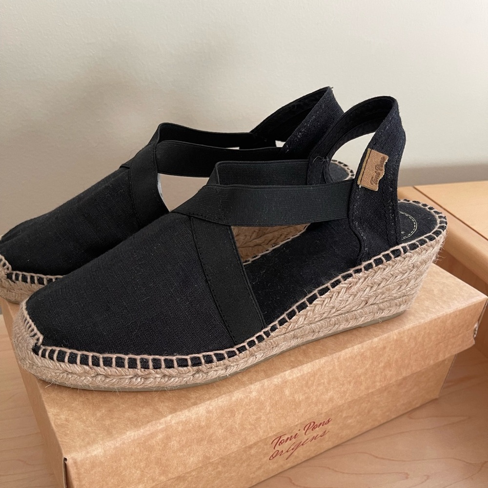 Toni Pons Women’s Black Espadrilles size US8/EU39